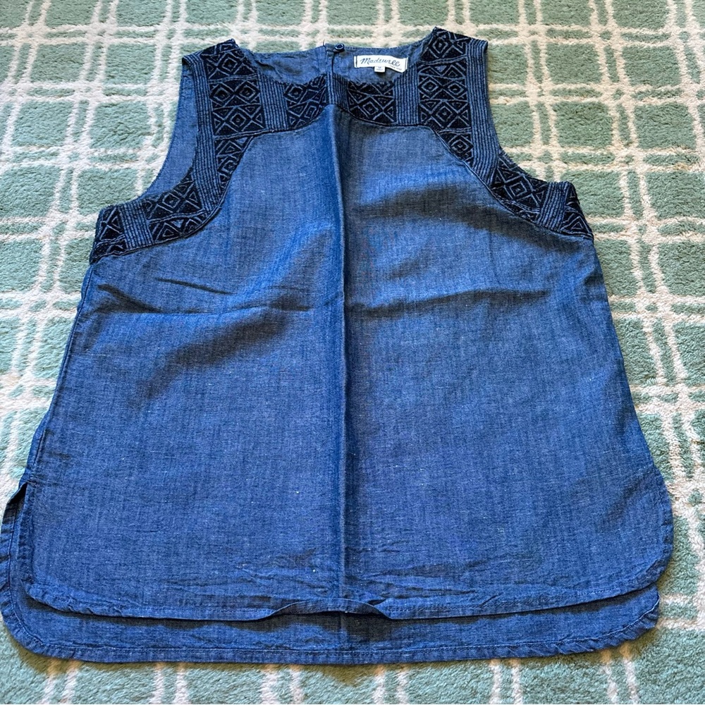 EIC Madewell embroidered chambray top. Size M